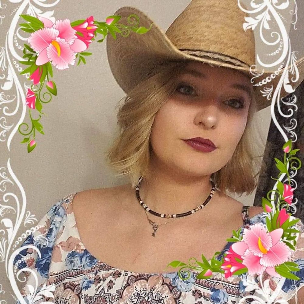 Meet your Posher, Mara
